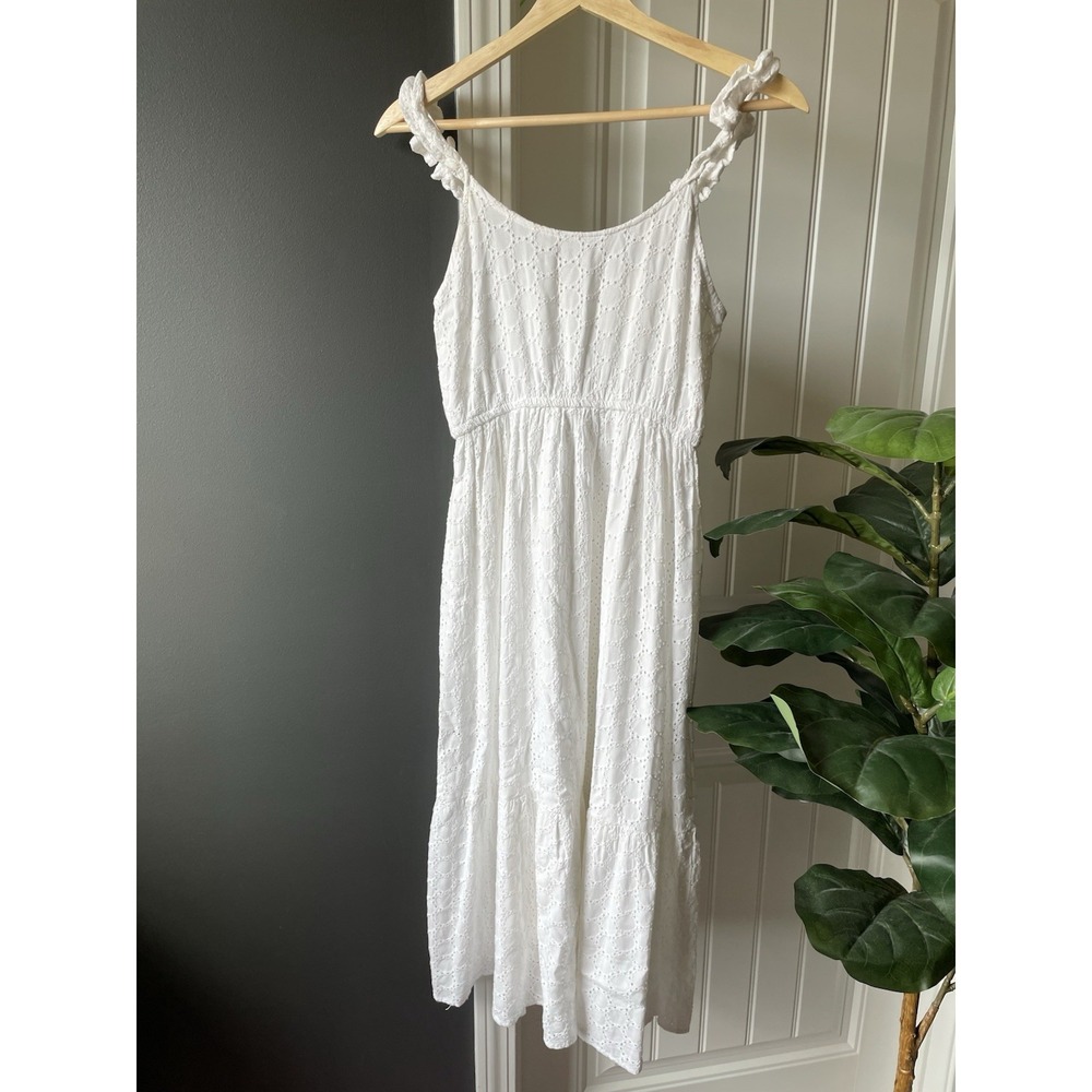 Jessica Simpson White Dress XS Eyelet Lace Tiered Smocked Bodice Prairie Angel